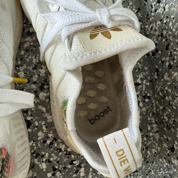 Adidas Womens White Sneakers with Snakeskin Accents - Picture 7 of 11